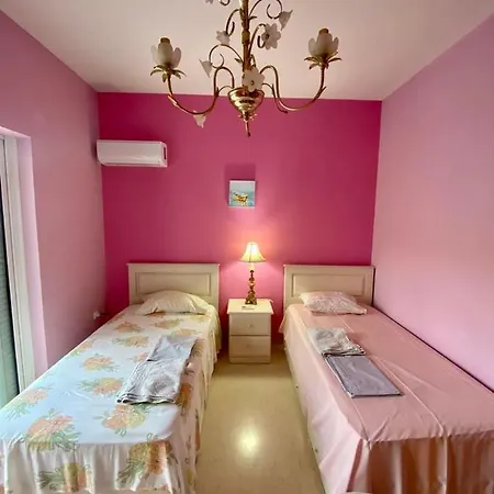 Dora'S Nest 5' Min From The Airport. Apartment Spata  Exterior photo